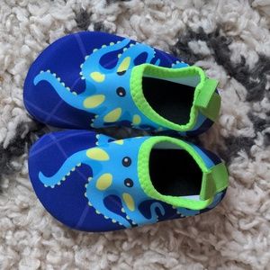 Size 4 baby water shoes